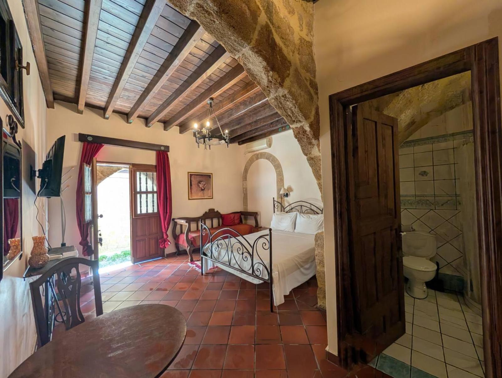 Antifanous Appartement *